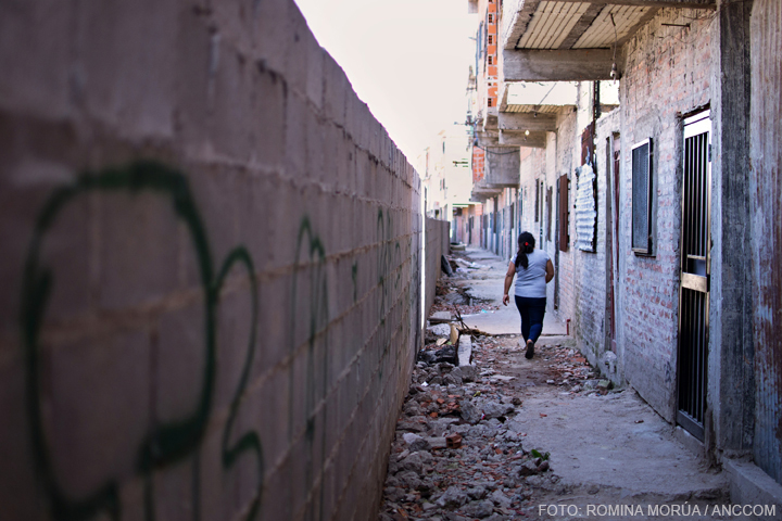 Caminhos na Favela.jpg